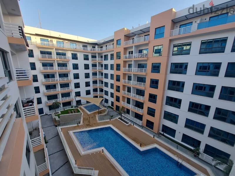 1 BR Luxury Apartment In the Pearl Muscat 0