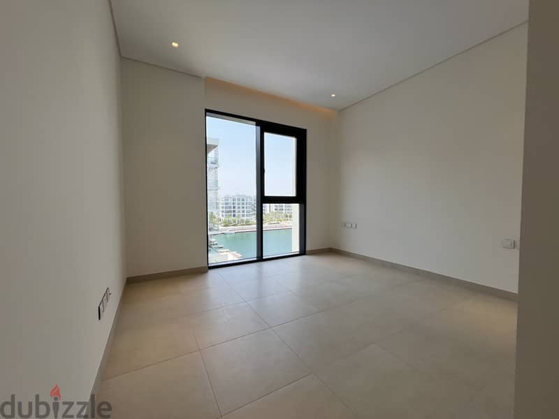 2 BR Brand New Marina View Apartment in Al Mouj – Juman 2 9