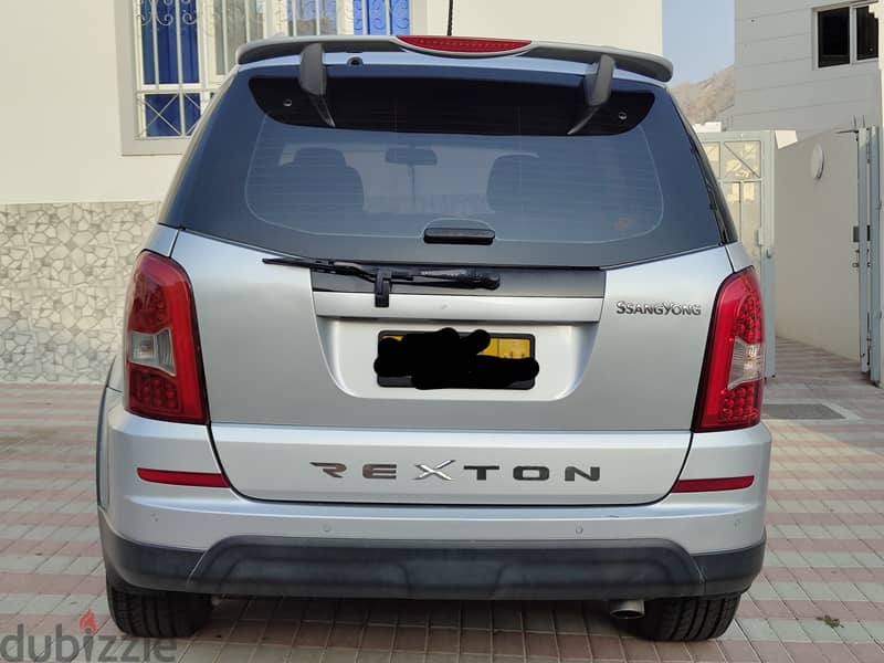 Ssang Yong Rexton 2015 1