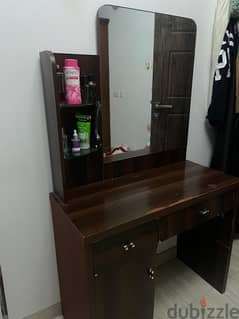 dressing table