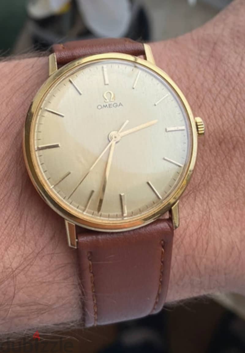 18kt solid gold Omega watch 9