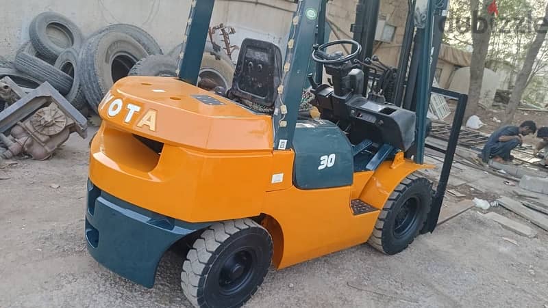 Toyota 3 ton forklift for sale 1