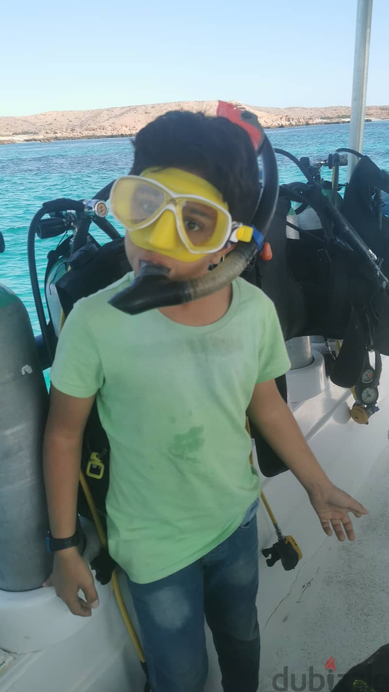 Snorkeling at dimaniyat 18