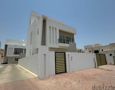 4BHK Amazing Villa for Sale in Al Muna Bousher FSV53