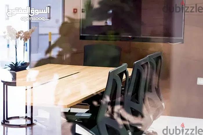 Luxurious furnished offices for rent مكاتب راقيه  مؤثثه للايجار مباشر 8