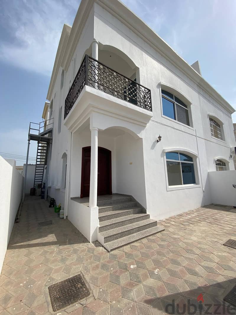 SR-AB-541 Good quality villa to let in alkhod 7 0