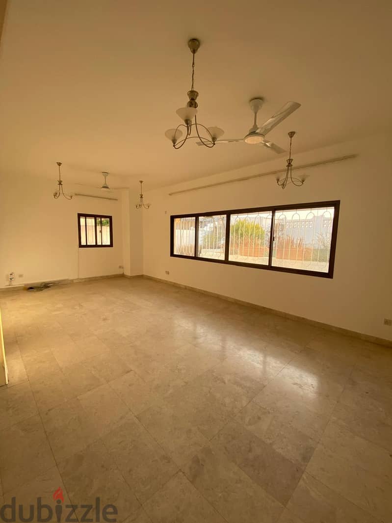 "SR-DY-542  Spacious High-Quality Villa to Let in MQ 3