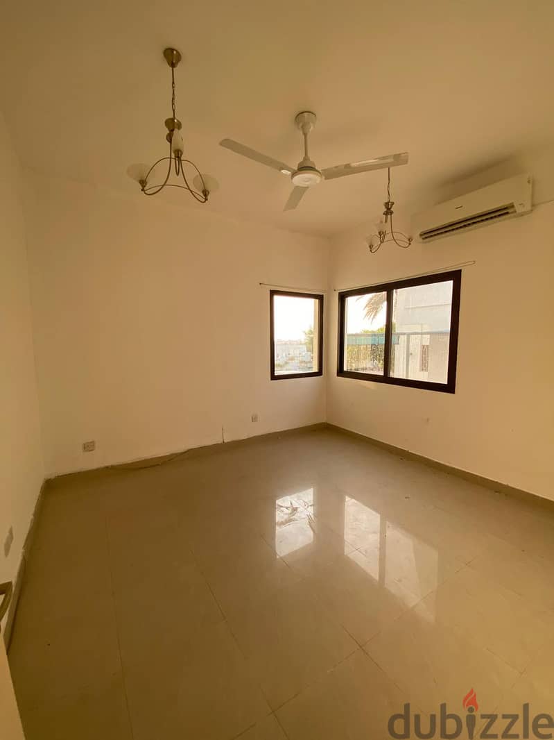 "SR-DY-542  Spacious High-Quality Villa to Let in MQ 8