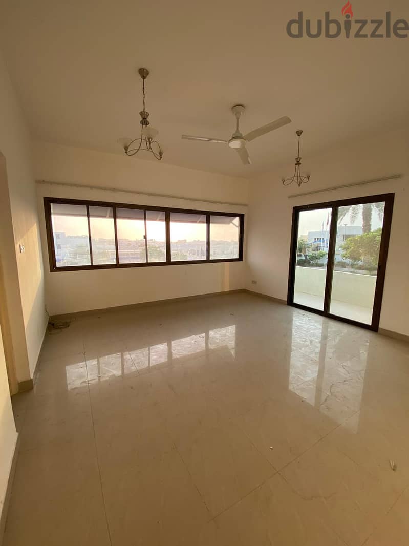 "SR-DY-542  Spacious High-Quality Villa to Let in MQ 9