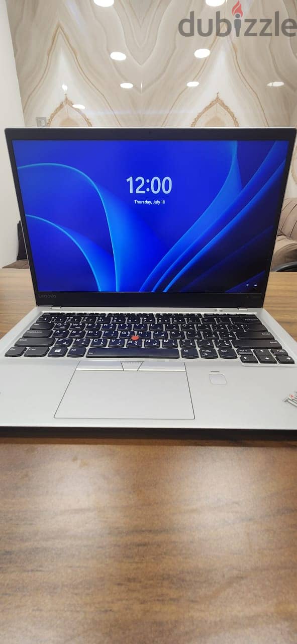 Lenovo laptop X1 Carbon for sale 100 R. O 2