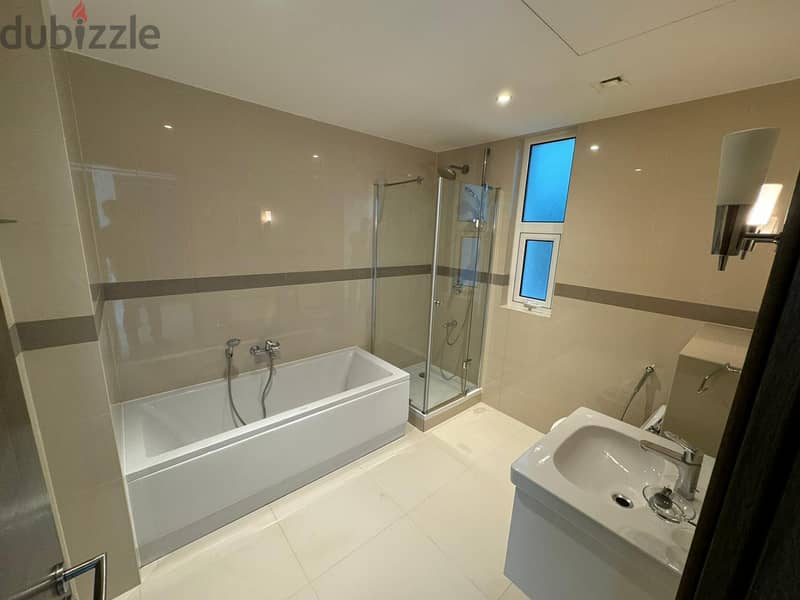 LUXURY FLAT IN MARSA GARDEN WITH SWIMMING POOL VIEW 2