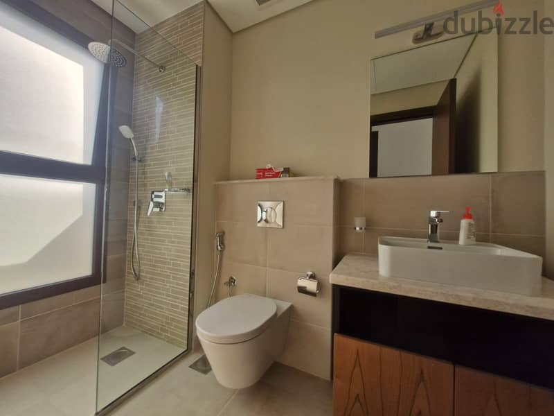 1 BR Excellent Modern Townhouse in Sifah for Sale 8