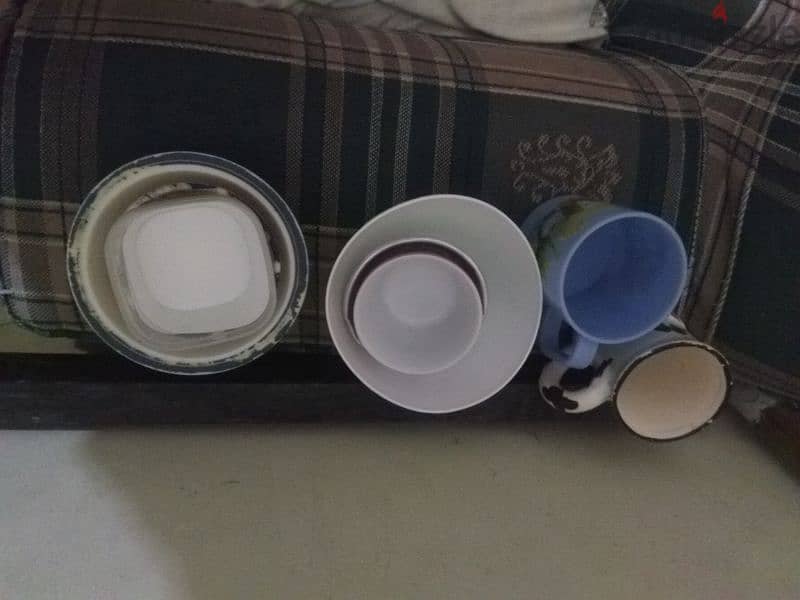 dinner set and many more for 500baiza  each picture 7