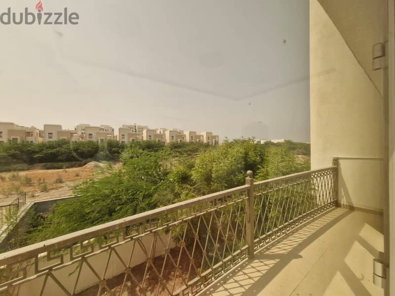 6 + 1 BR Incredible Villa in Mawaleh for Rent 10