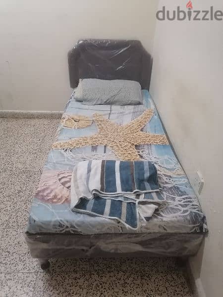 beds in room for rent سرير للإيجار في غرفه 3