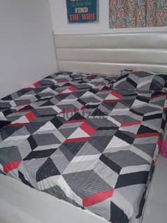 KING SIZED BED FOR SALE