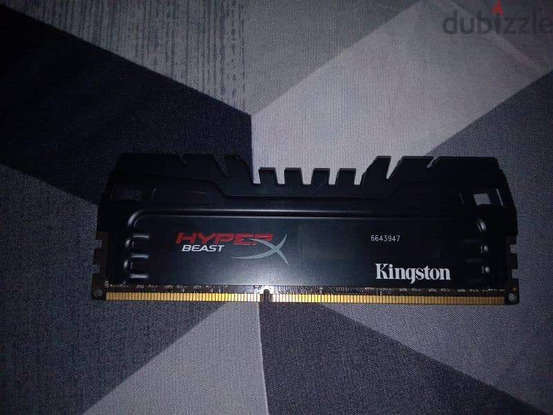 1600MHZ 8Gb RAM DDR3 (hyperblast ram is free) 2