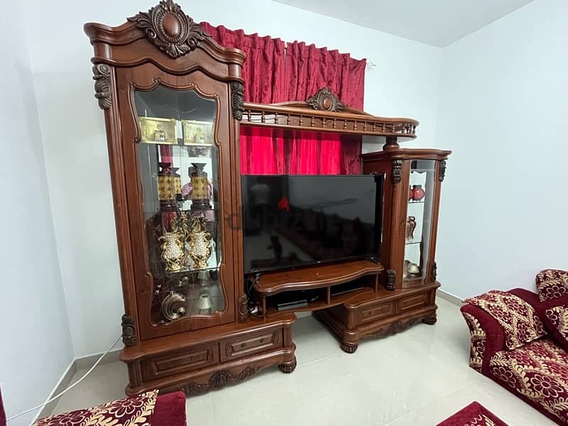 Luxurious TV Cabinet for URGENT SALE 3