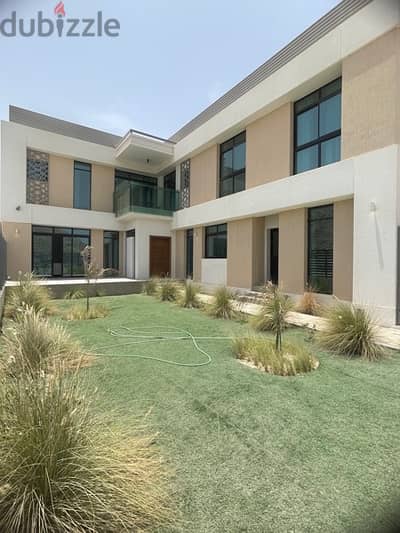 LUXURIOUS 4 BEDROOM VILLA IN MUSCAT YITI (FREE HOLD)