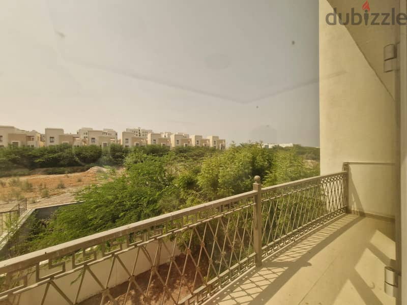 6 + 1 BR Incredible Villa in Mawaleh for Sale 11