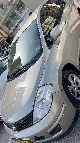 Nissan Tiida 2013 0