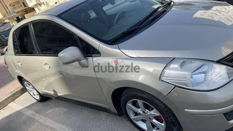 Nissan Tiida 2013 3