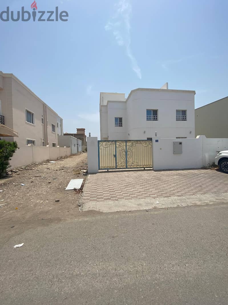 SR-Di-549 " Premium Quiet Villa to Let in Al khod 7 1