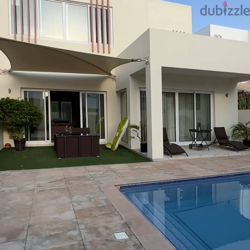 3 + 1 BR Fantastic Villa for Sale – Al Mouj 4