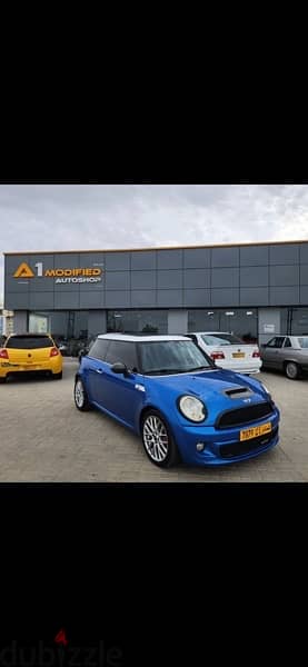 MINI John Cooper Works 2012 1