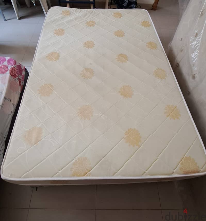 Divan BED 190 * 120 CM 1