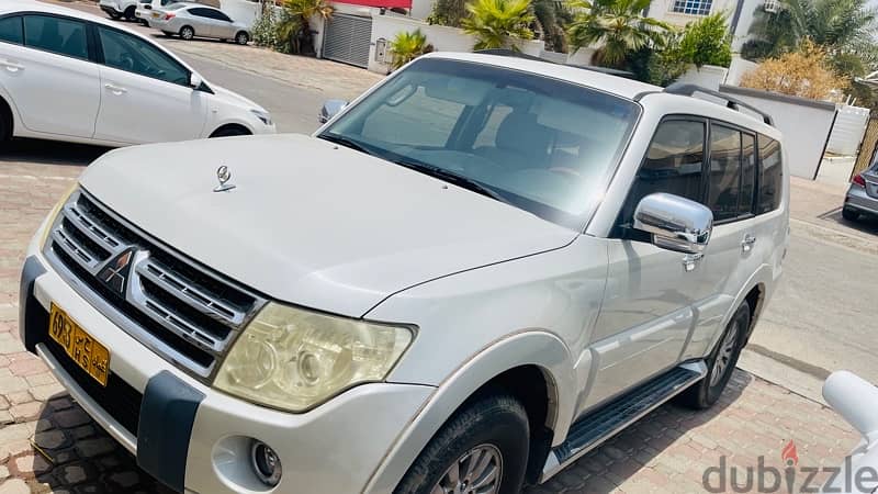 Mitsubishi Pajero 2011 0