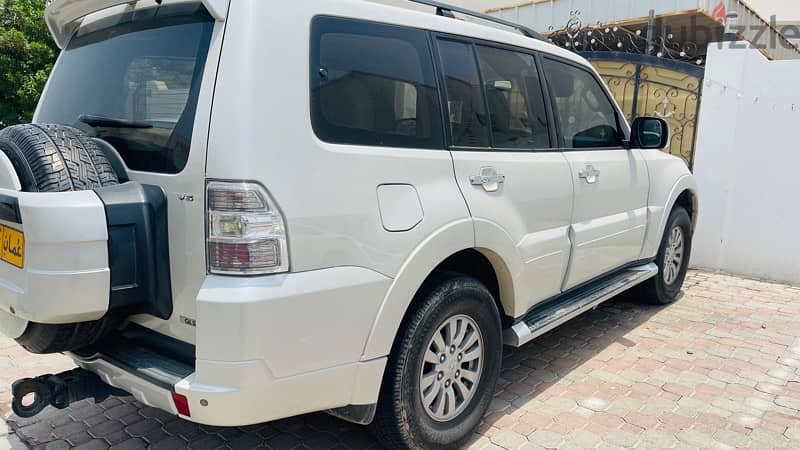 Mitsubishi Pajero 2011 5