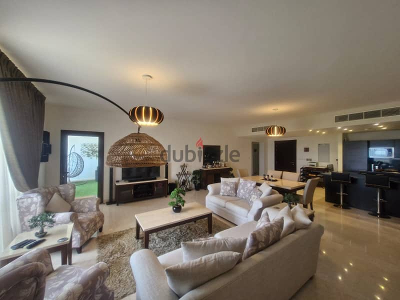 2 BR Stunning Apartment Facing Beach in Sifah for Sale 4