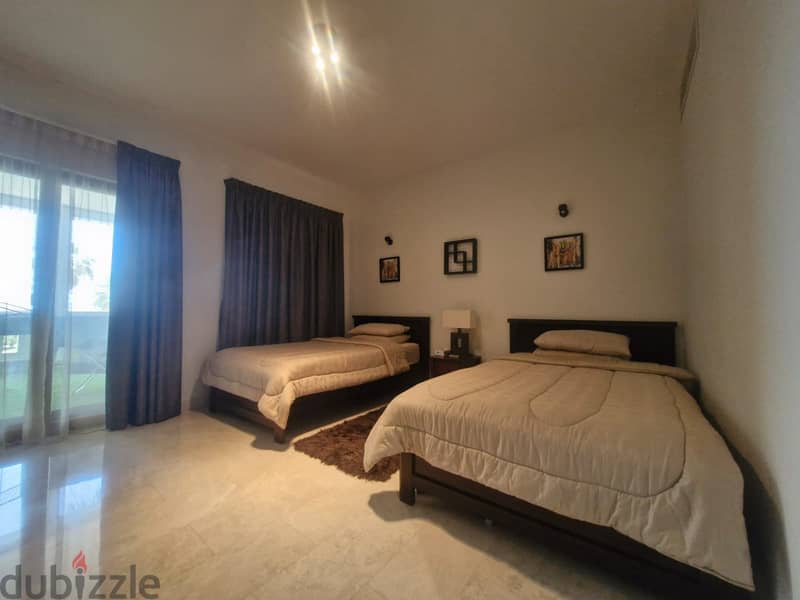 2 BR Stunning Apartment Facing Beach in Sifah for Sale 10