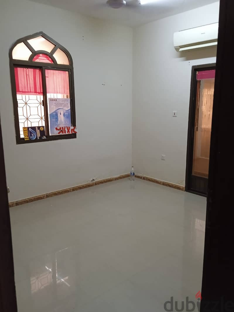 NEED AND CLEAN FLAT FOR RENT IN HAMRIYA 1