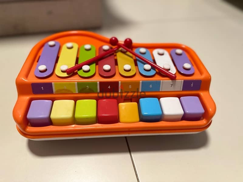 Xylophone with Sticks and Keys 0