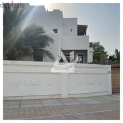 ADV932** 4BHK+Maid Luxurious villa for rent in Shatti Qurum 0