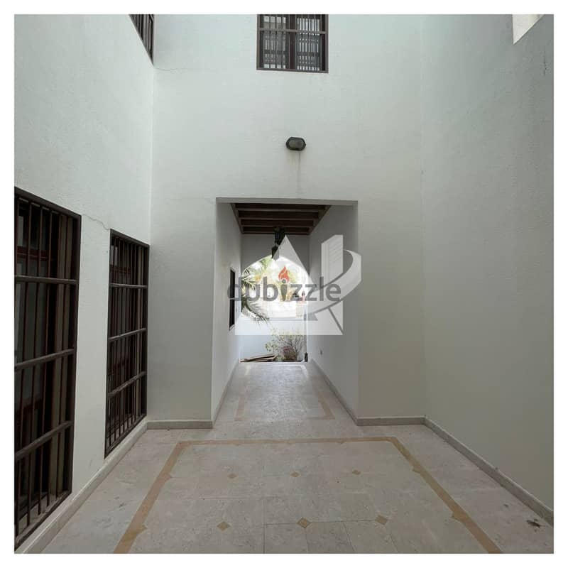 ADV932** 4BHK+Maid Luxurious villa for rent in Shatti Qurum 16