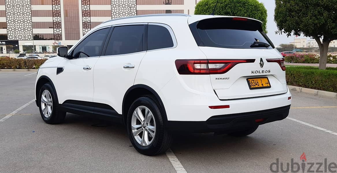 Koleos 2017 in Excellent Condition 3