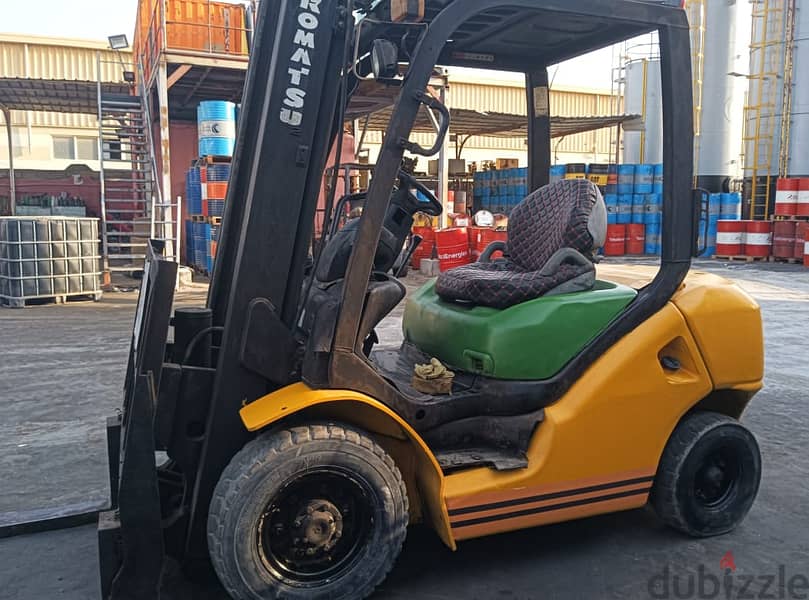 KOMATSU FORKLIFT 4