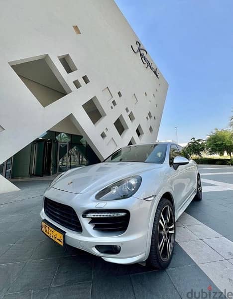 Porsche Cayenne GTS 2014 1