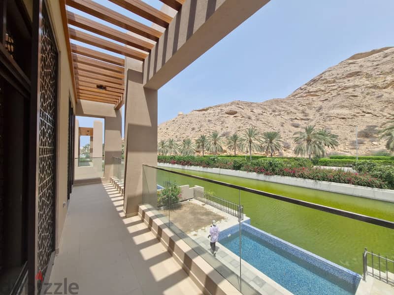 3 + 1 Maid’s Room Spectacular Villa in Muscat Bay for Rent 16