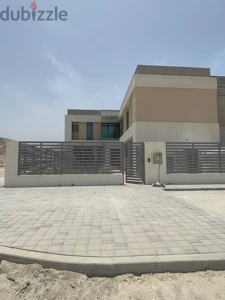 Luxurios 4 bedroom villa in Muscat/ فيلا ب٤ غرف تملك حر للجميع 10