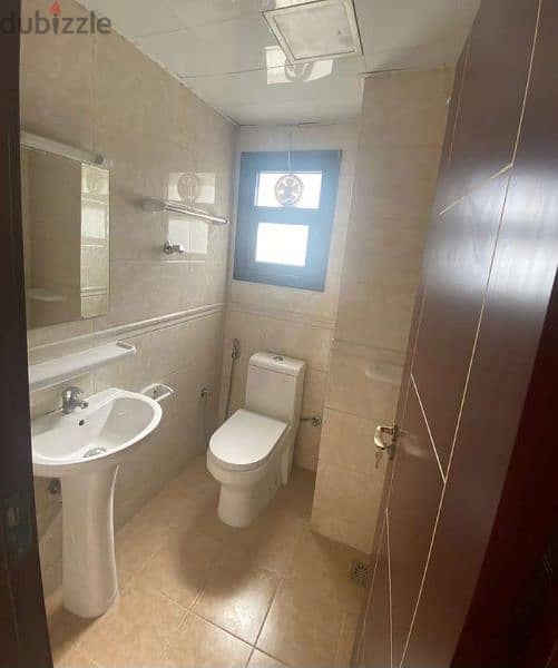 شقق للايجار في الغبره الجنوبية Flats for Rent in Al Ghubrah South 5