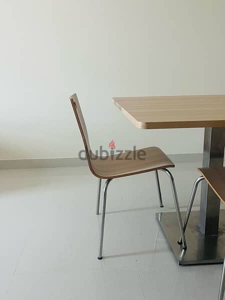 4 Seater Dinning Table 2