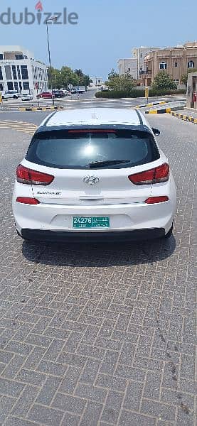 Hyundai Elantra 2018 1