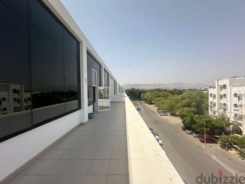 offices for rent in Qurum 0