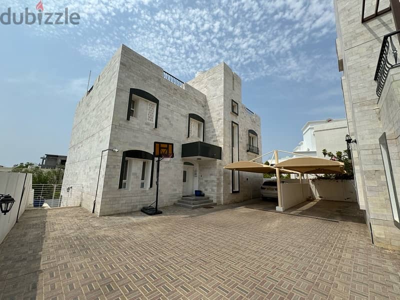 highly recommend 3+1bhk townhouse for rent near Souq Madina in mq 2