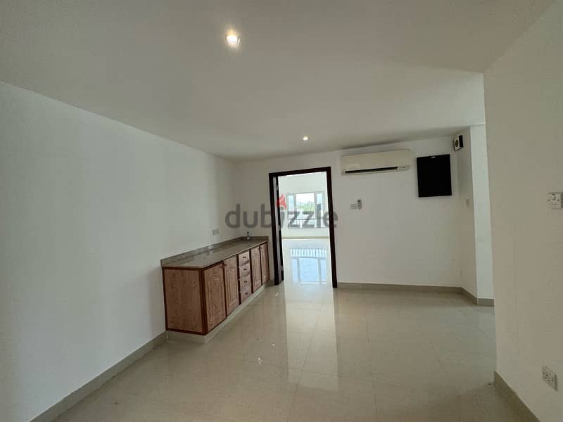 highly recommend 3+1bhk townhouse for rent near Souq Madina in mq 14