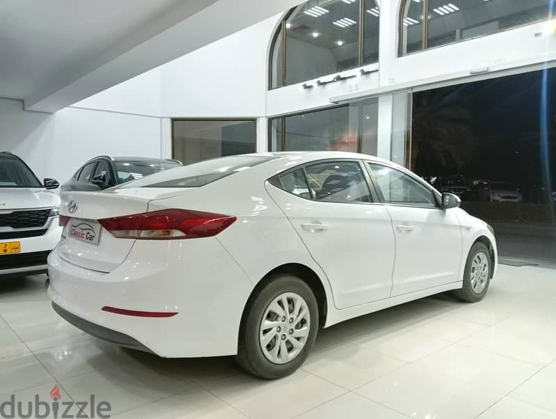 Hyundai Elantra 2017 10